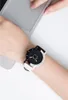 Präzise Quarz-Armbanduhr aus verschleißfestem Material für Produktbild-Vorschau 2