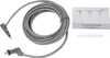 A coiled gray cable with two connectors, along with a small instruction sheet and several small clips, laid out on a white background. Voir les images du produit