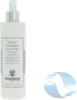 A white bottle of Sisley LYSLAIT cleansing milk with a silver pump dispenser is shown against a white background. The label on the bottle has text and a floral logo. A light blue abstract graphic is in the bottom right corner. Anteprima dell’immagine prodotto