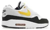 Nike Air Max 1, wit/universiteitsgoud-zwart, modelnummer Productafbeelding-voorbeeld 3