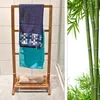 Porte-serviettes sur pied en bambou Voir les images du produit 3