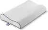 A white pillow with a blue trim and a small blue logo tag on the left side, presented on a white background. Produktbild-Vorschau