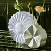Lyngby Porcelæn - Flower Vase Ackerwinde, H: 14 cm, grün Produktbild-Vorschau 6
