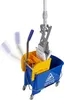 A cleaning bucket with a mop and wringer attachment, shown against a white background. Voir les images du produit