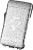A silver cigarette case with an embossed pattern. Voir les images du produit