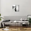 Bilder auf glas - Einteilig - Frau Balkon Straße - 40x40cm Produktbild-Vorschau 6