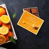 Lindt Thins Orange Cioccolato al latte all'arancia 125 g Anteprima dell’immagine prodotto 4