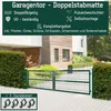 A green double-leaf garden gate is shown in front of a modern house and garden. Produktbild-Vorschau