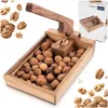 Orion | Nussknacker aus Holz - 25x18x10 cm - Produktbild-Vorschau 6