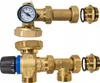 Two brass plumbing fittings for a floor heating system, one with a thermometer and the other with a temperature control knob, shown against a white background. Anteprima dell’immagine prodotto