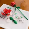 KLEINE BLÖCKE MIT ROTEN ROSEN UND BLUMENDEKORATIONEN, 131 Produktbild-Vorschau 9