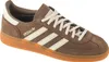 A studio shot of a single Adidas Handball Spezial sneaker. Voir les images du produit