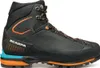 Schwarze Bergschuhe "Zodiac Tech LT GTX" von Scarpa mit orangefarbenen und blauen Akzenten; seitliche Ansicht. Podgląd zdjęcia produktu