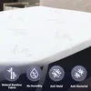 A white mattress topper with bamboo leaf patterns, shown on a bed. Four circular icons with text are displayed at the bottom. Náhled obrázku produktu