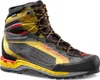 A single mountaineering boot is shown against a white background. Podgląd zdjęcia produktu