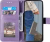 A person holding a phone case with a wallet attached. Produktbild-Vorschau
