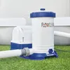 A Bestway Flowclear cartridge filter pump for swimming pools is shown on a green grassy surface, with parts of a white pool visible in the background. Voir les images du produit