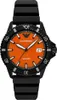 A close-up studio shot of a watch. Voir les images du produit