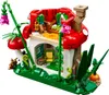 A LEGO mushroom house set. Voir les images du produit