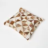 HOMESCAPES Fellkissen 45 x 45 cm Dreieck-Karo - Patchwork Produktbild-Vorschau 5