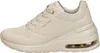 A side view of a single beige Skechers sneaker. Produktbild-Vorschau