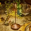 Lampada a led da tavolo Pina Pro Corten ricaricabile e Anteprima dell’immagine prodotto 2