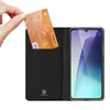 A hand inserts a credit card into a black phone case with a built-in card holder, next to a smartphone. Produktbild-Vorschau