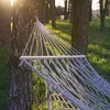 Amaca da giardino boho a rete con nappe appesa al lettino Anteprima dell’immagine prodotto 8