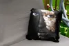 MuchoWow® Outdoor Kissen - Frau - Gold - Schwarz - 50x50 cm Produktbild-Vorschau 2