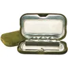 An open hand warmer case with a fuel stick inside, shown against a white background. Voir les images du produit