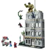 La confrontation mémorable entre Spider-Man et Hulk Voir les images du produit 4