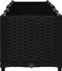 A black woven planter box is shown from the front. Náhled obrázku produktu