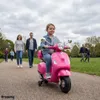 Vespa GT elettrica per bambini - Batteria da 7,2 V - Da 3 a Anteprima dell’immagine prodotto 2