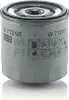 A close-up studio shot of a car oil filter. Podgląd zdjęcia produktu