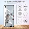 A screen protector is shown on a smartphone, with feature icons and text around it. Produktbild-Vorschau