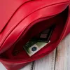 Damen Leder Schulterriemen Tasche rot klein Paolo Peruzzi Produktbild-Vorschau 10