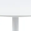 A close-up view of the edge of a white round table and its central support. Voir les images du produit