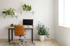 Designteppich ausgelegt im Bürozimmer.  Produktbild-Vorschau