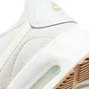 A close-up view of the heel and sole of a white Nike Air Max shoe. Produktbild-Vorschau