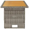 A close-up, front view of a rectangular outdoor table with a wooden top and a grey rattan base. Anteprima dell’immagine prodotto