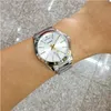 A person's wrist wearing a Casio watch. Anteprima dell’immagine prodotto