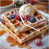 Wanduhr aus Glas mit Motiv Belgische Waffeln- 30 x 30 cm - Produktbild-Vorschau 1