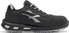A side view of a black and gray safety shoe. Voir les images du produit