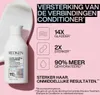 A product shot of a Redken conditioner bottle with marketing text and icons highlighting its benefits. Náhled obrázku produktu