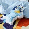 Coussin Bluey pour enfants – Coussin moulé en velours Voir les images du produit 7