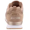 The back view of a tan Skechers sneaker with a white sole and gold accents. Produktbild-Vorschau