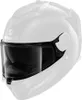 A white motorcycle helmet with a dark tinted visor. Anteprima dell’immagine prodotto