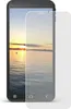 A smartphone with a screen protector partially applied, showing a sunset over water. Voir les images du produit