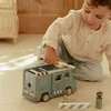 Little Dutch politieauto – Met houten poppetjes – Hout Productafbeelding-voorbeeld 1