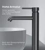 A black faucet is shown next to a sink, with German text highlighting its features. Produktbild-Vorschau